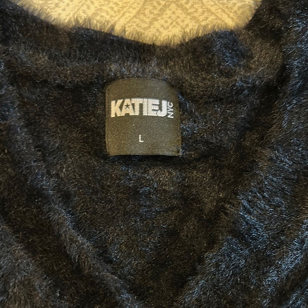 Katie J NYC Girls Black Fuzzy Short-sleeve Button Down Sweater - Size L - Picture 2 of 6